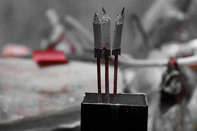 《诡异西部》发布新幕后短片 NPC还会记仇